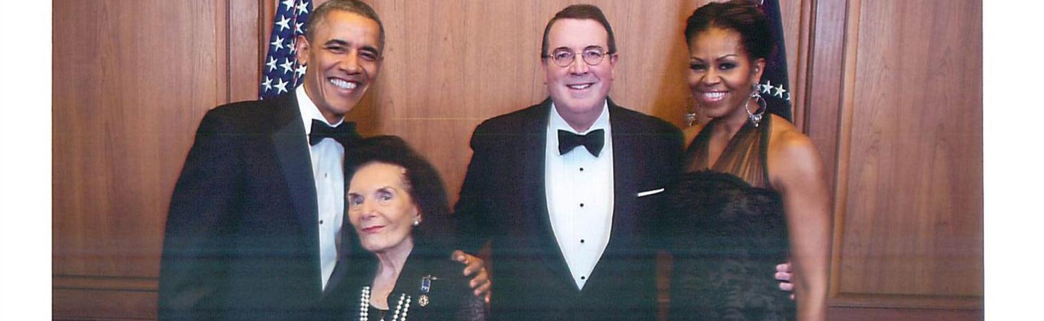 Frances Hesselbein with the Obamas